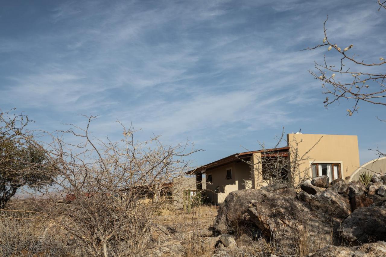 Hohenstein Lodge Usakos 外观 照片